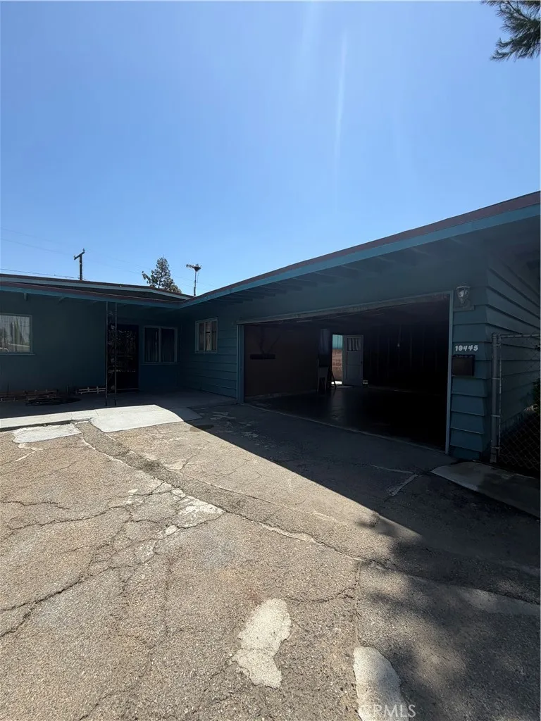 10445 Rose Hedge Drive Whittier, CA 90606
