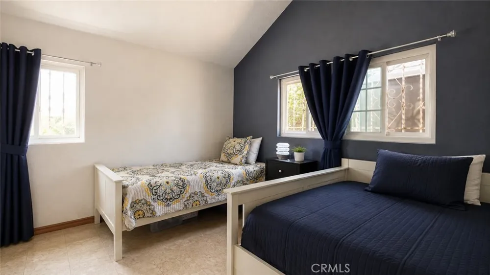 10239 Garfield South Gate, CA 90280