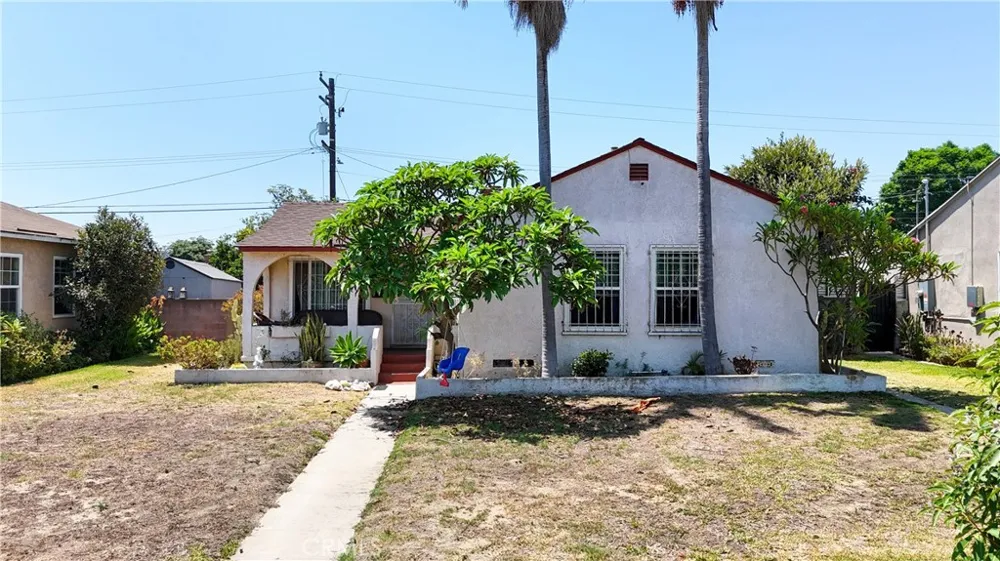 10239 Garfield South Gate, CA 90280
