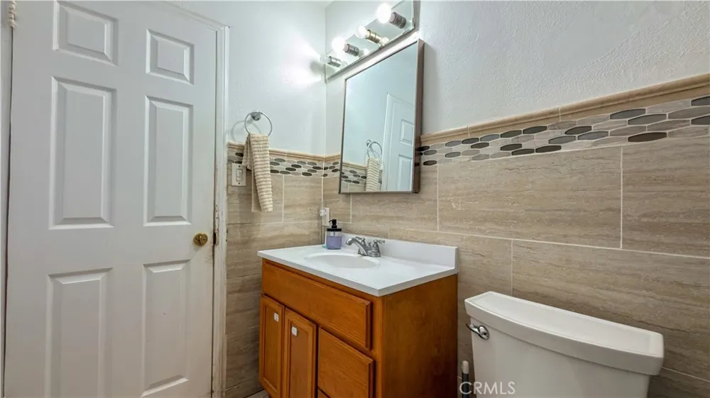 10239 Garfield South Gate, CA 90280