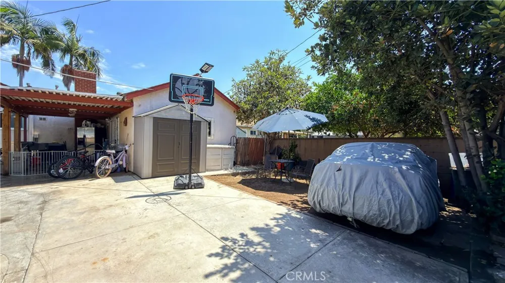 10239 Garfield South Gate, CA 90280