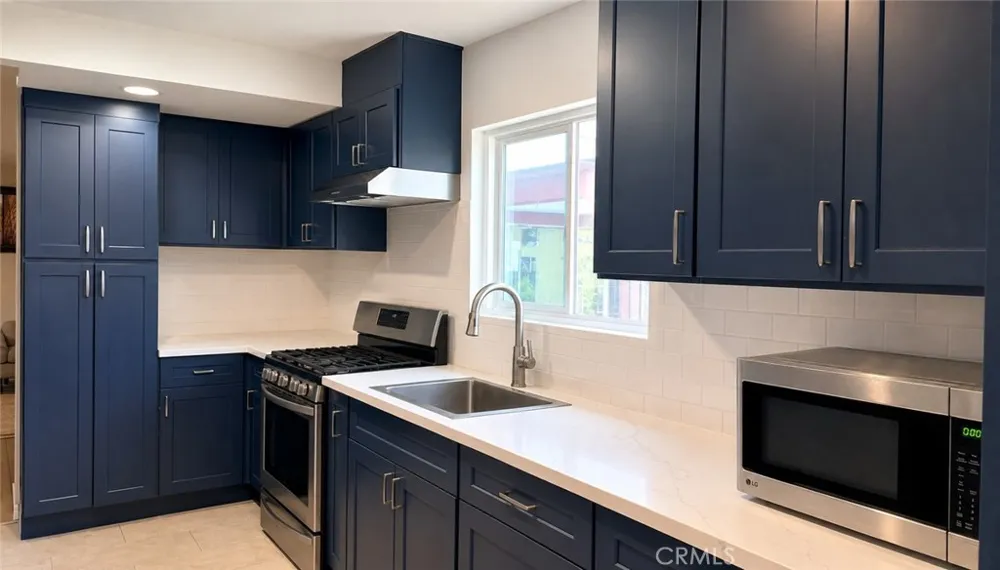 10239 Garfield South Gate, CA 90280