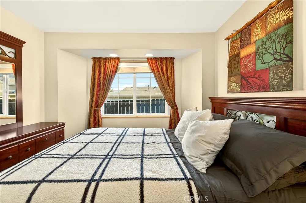 2089 Shady Big Bear City, CA 92314