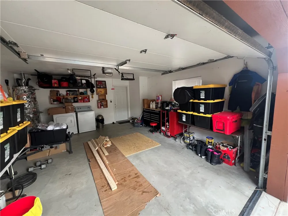 2089 Shady Big Bear City, CA 92314