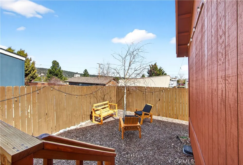 2089 Shady Big Bear City, CA 92314