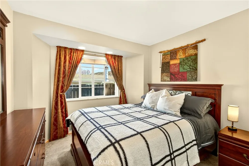 2089 Shady Big Bear City, CA 92314