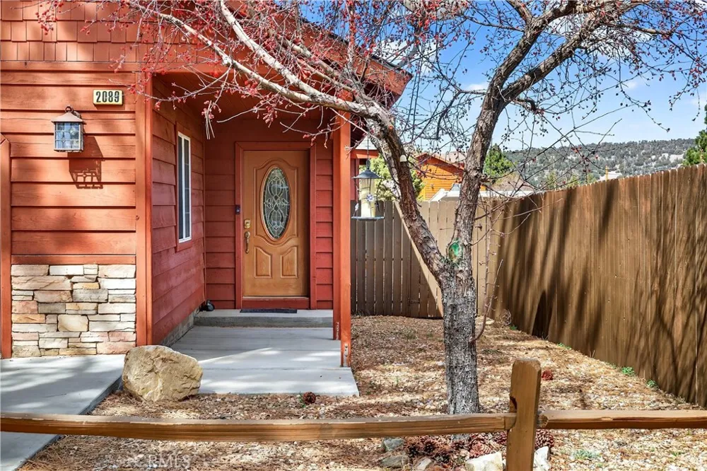 2089 Shady Big Bear City, CA 92314