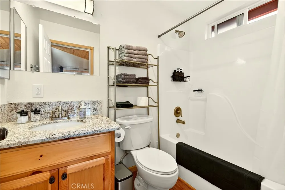 2089 Shady Big Bear City, CA 92314
