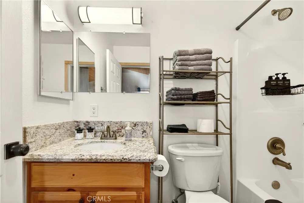 2089 Shady Big Bear City, CA 92314