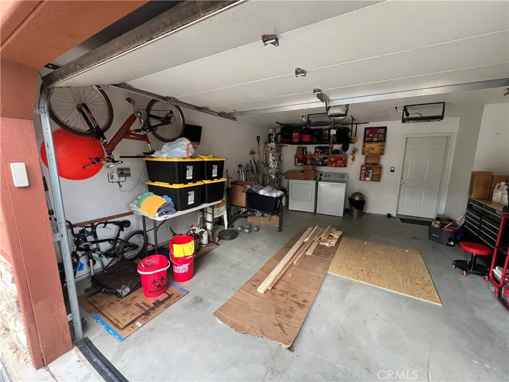 2089 Shady Big Bear City, CA 92314