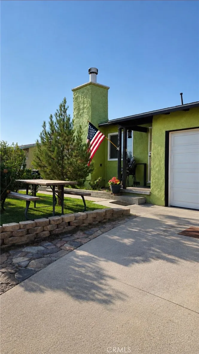 950 Lance Barstow, CA 92311