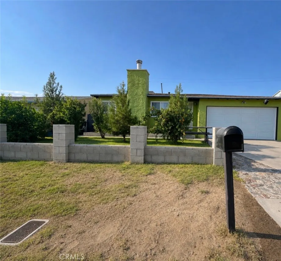 950 Lance Barstow, CA 92311