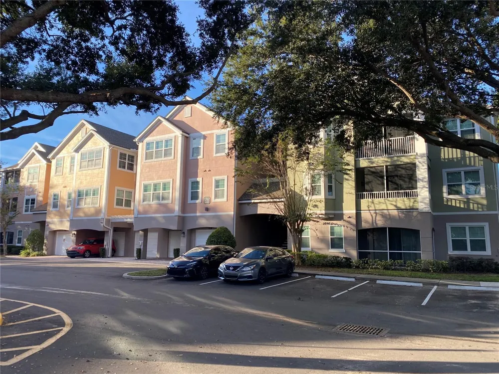 6685 QUEENS BOROUGH AVENUE #207 Orlando, FL 32835