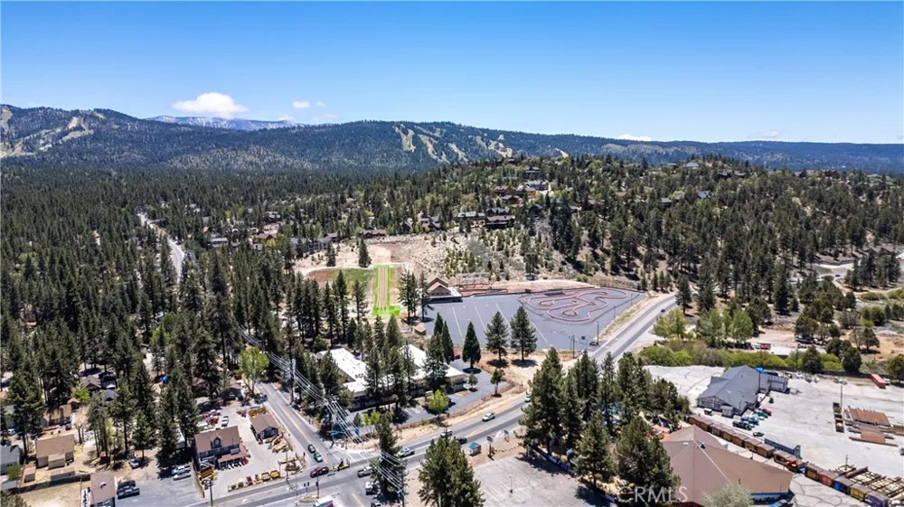 906 W Country Club Boulevard Big Bear City, CA 92314