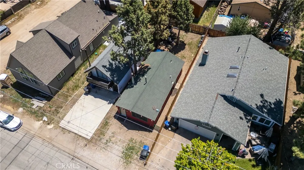 906 W Country Club Boulevard Big Bear City, CA 92314