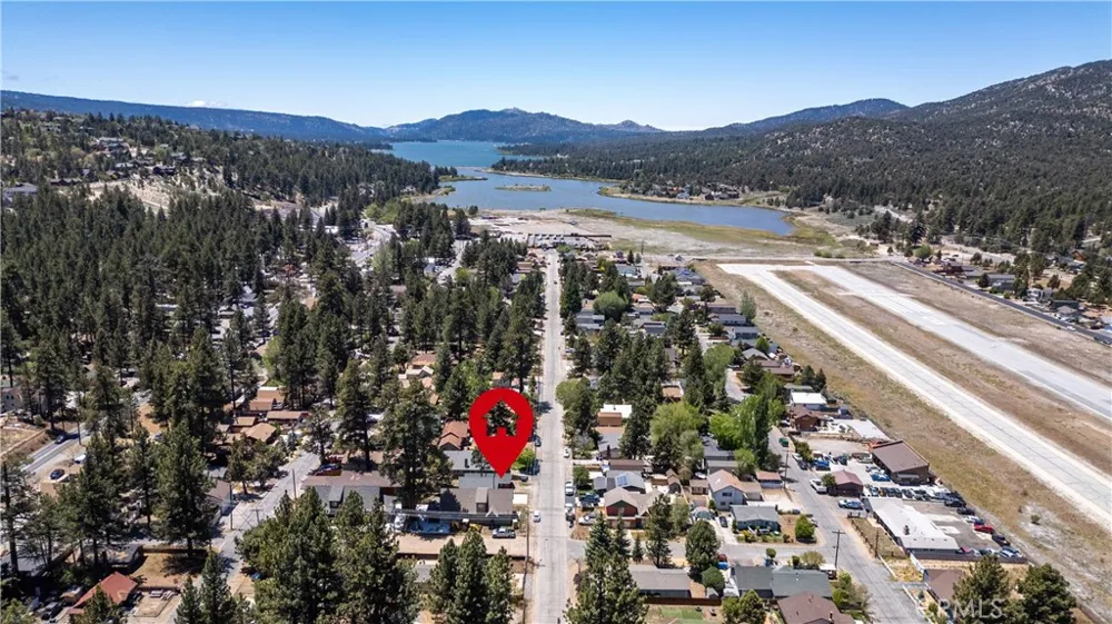 906 W Country Club Boulevard Big Bear City, CA 92314