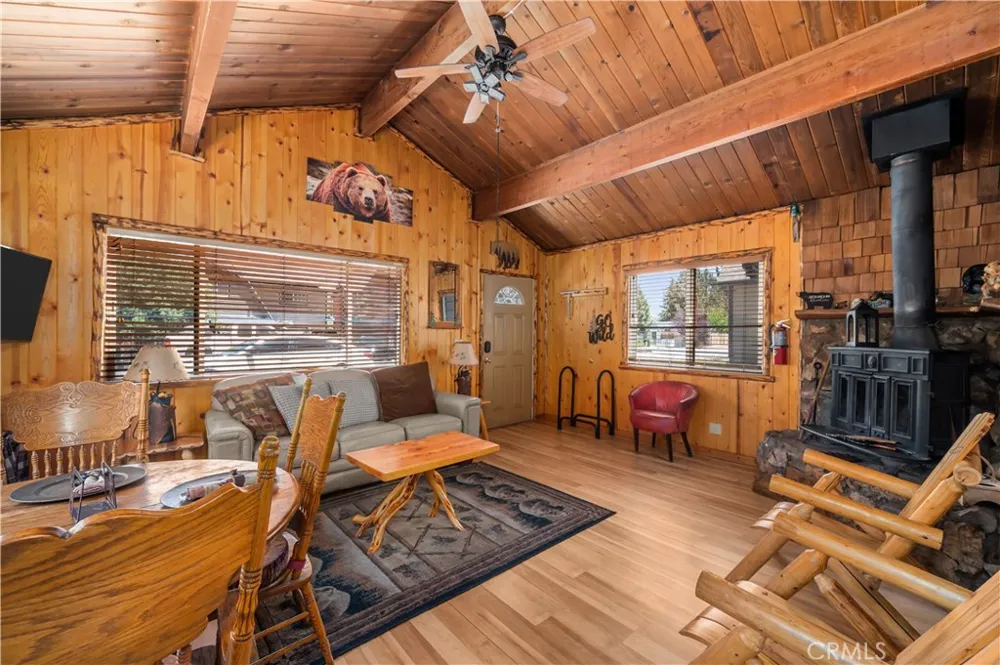 906 W Country Club Boulevard Big Bear City, CA 92314