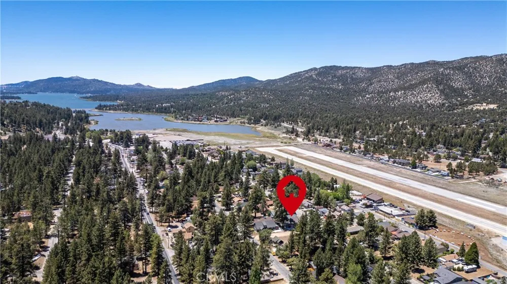 906 W Country Club Boulevard Big Bear City, CA 92314