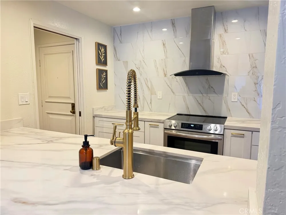 1321 Webster #D108 Alameda, CA 94501