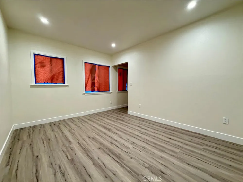 1115 S Acacia Compton, CA 90220