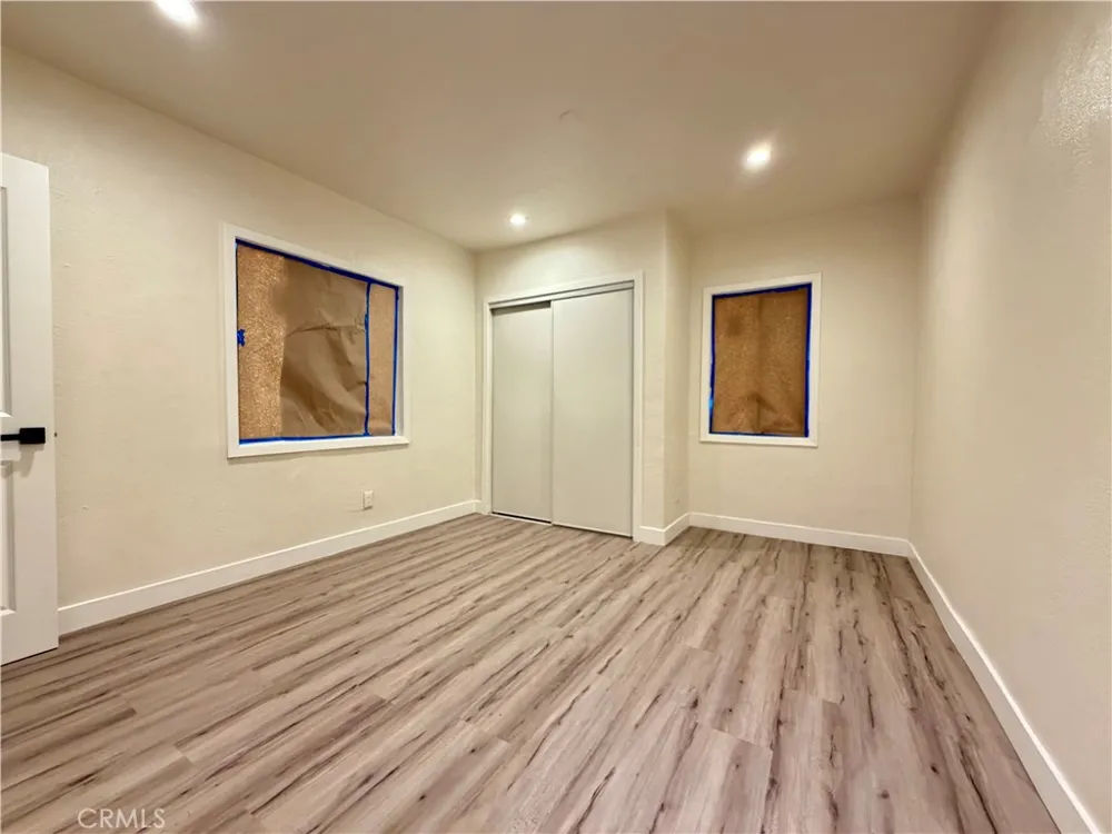 1115 S Acacia Compton, CA 90220
