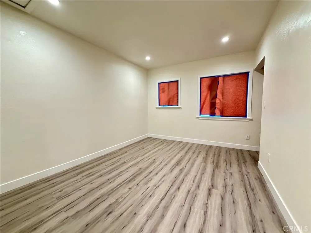 1115 S Acacia Compton, CA 90220
