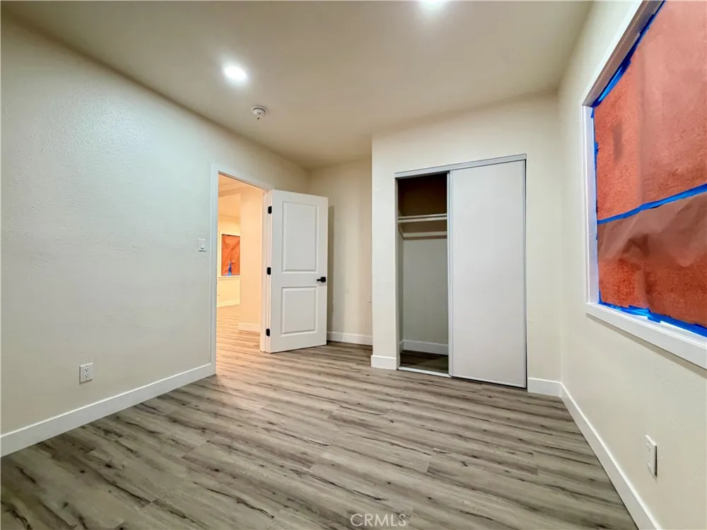 1115 S Acacia Compton, CA 90220