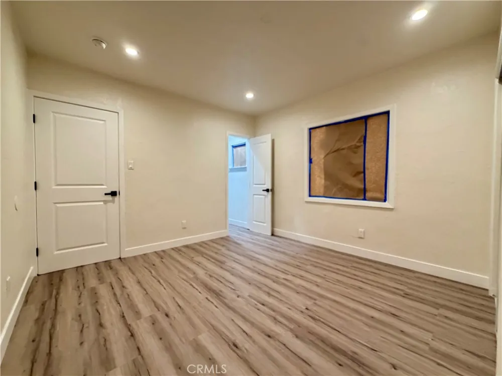 1115 S Acacia Compton, CA 90220