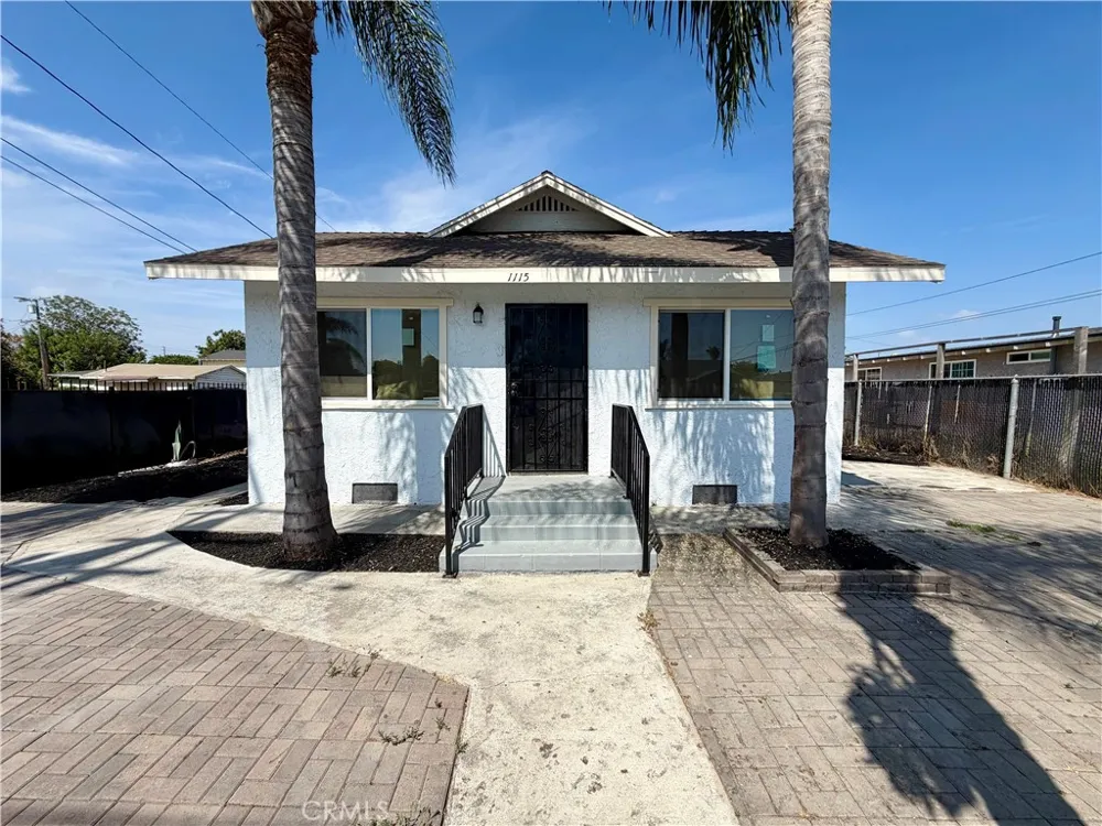 1115 S Acacia Compton, CA 90220