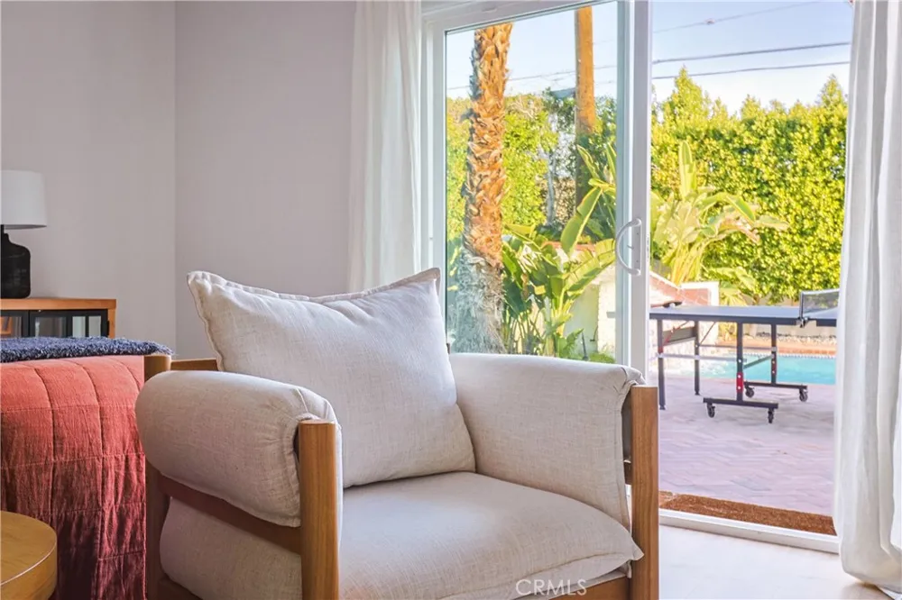 360 W Pico Palm Springs, CA 92262