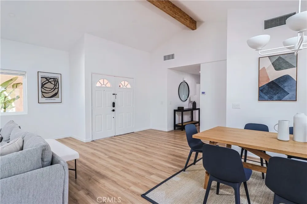 360 W Pico Palm Springs, CA 92262