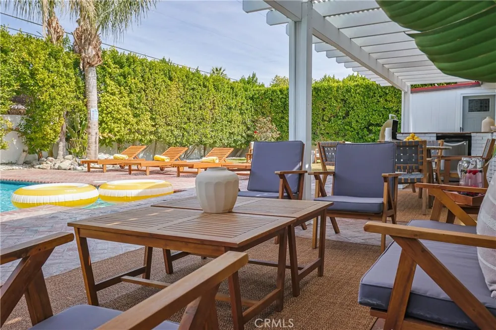 360 W Pico Palm Springs, CA 92262