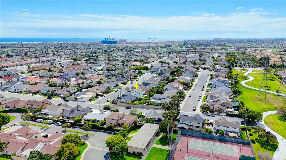 9631 Indian Wells Huntington Beach, CA 92646