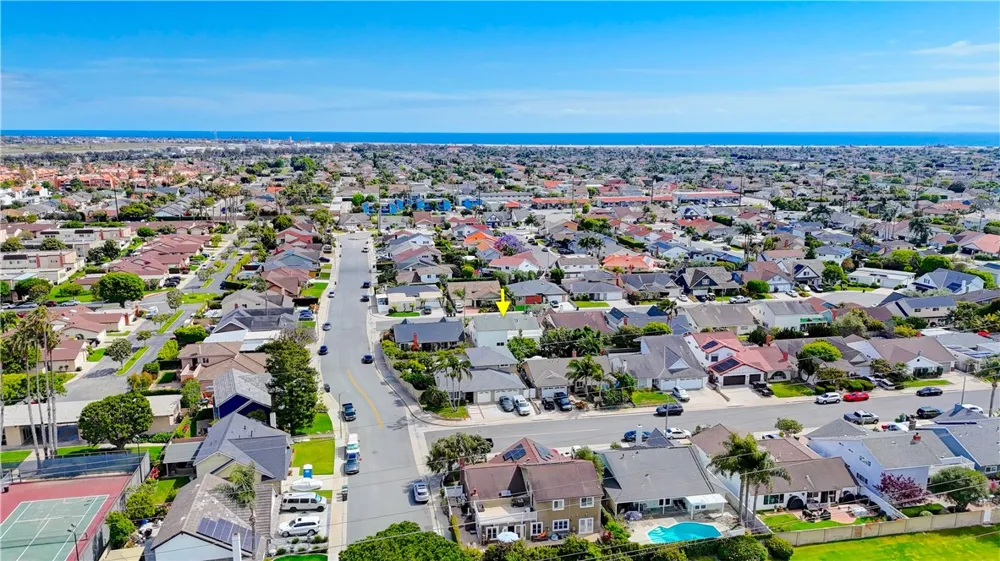 9631 Indian Wells Huntington Beach, CA 92646