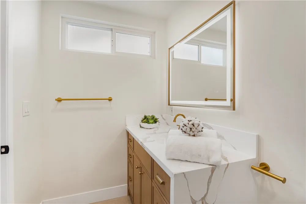 9631 Indian Wells Huntington Beach, CA 92646