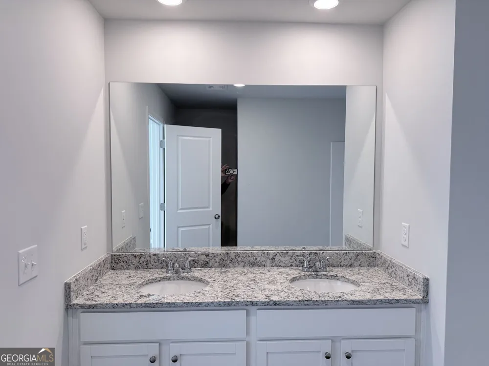 432 Oakwood DR NW Milledgeville, GA 31061