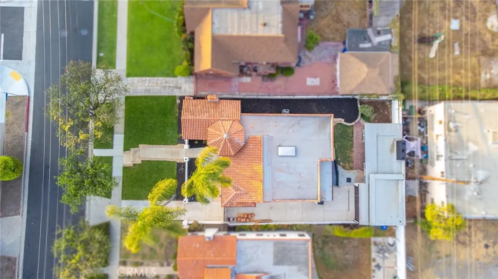 4832 S Victoria View Park, CA 90043