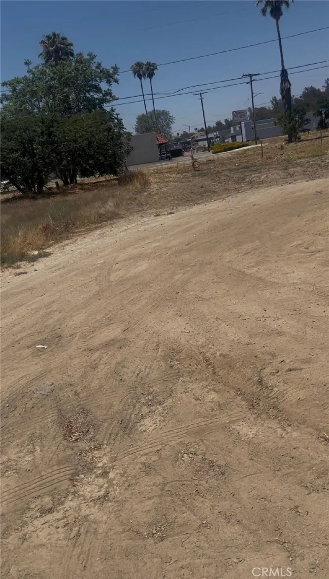 Kansas Lake Elsinore, CA 92530