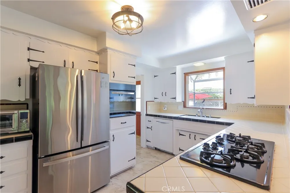3806 Rosehedge Fullerton, CA 92835