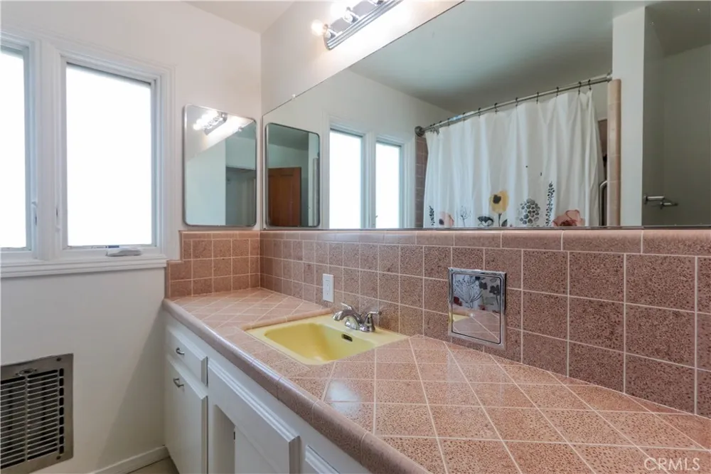 3806 Rosehedge Fullerton, CA 92835