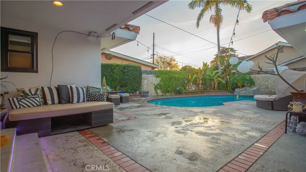 8524 Suva Downey, CA 90240