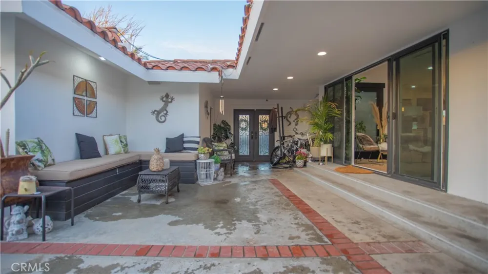8524 Suva Downey, CA 90240