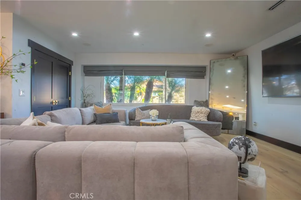 8524 Suva Downey, CA 90240