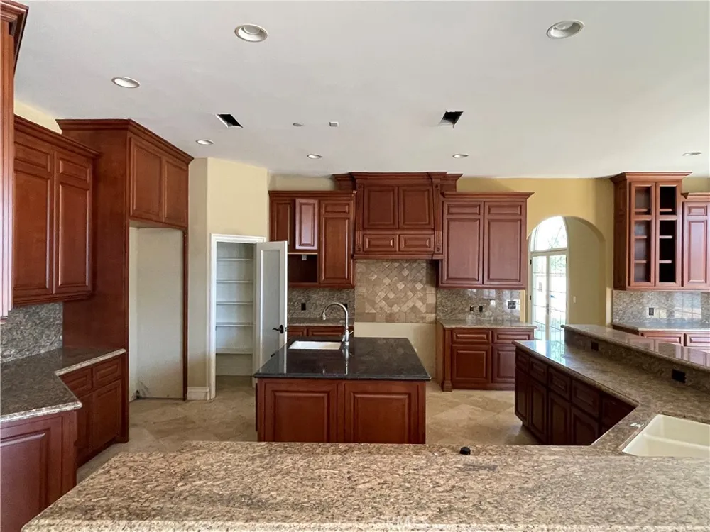 10040 Mattock Avenue Downey, CA 90240