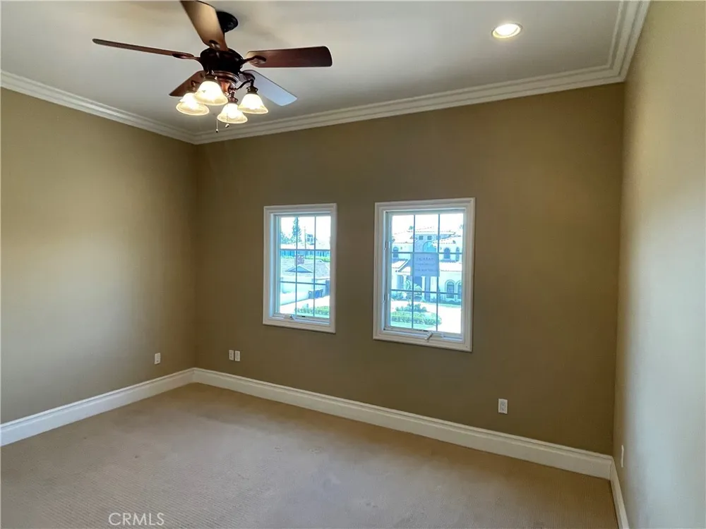 10040 Mattock Avenue Downey, CA 90240