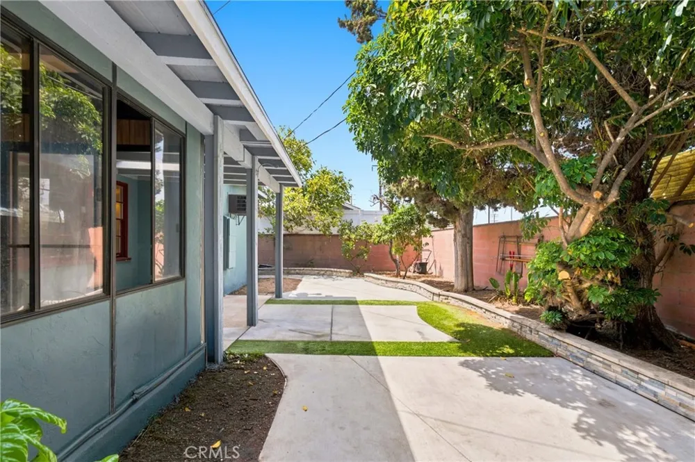 5265 Aldrich South Gate, CA 90280