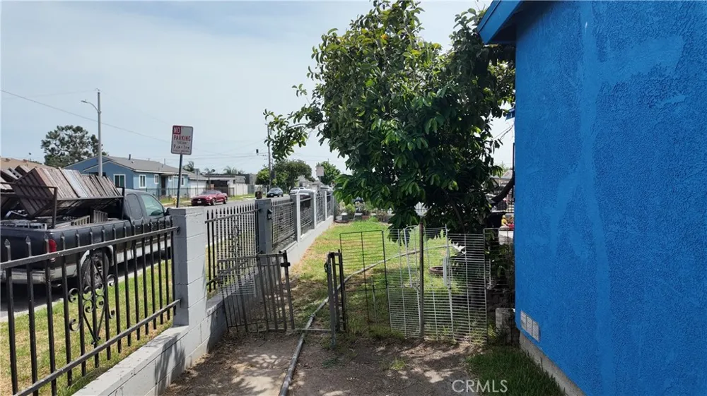1001 W 133rd Compton, CA 90222