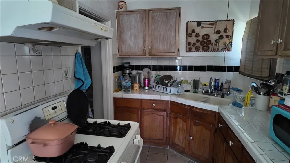 1001 W 133rd Compton, CA 90222