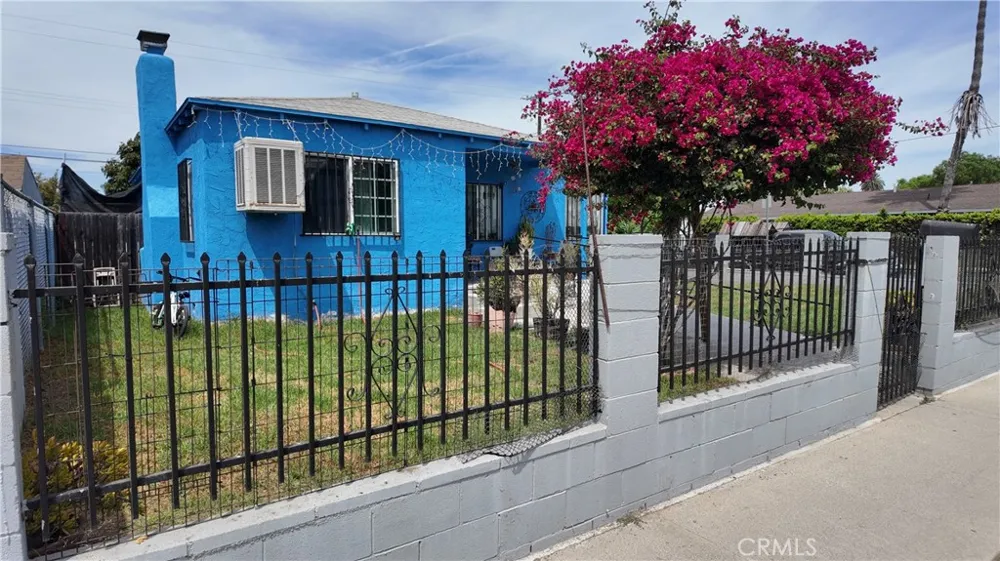 1001 W 133rd Compton, CA 90222