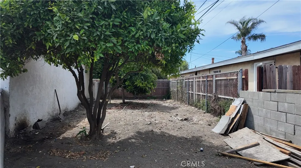 1001 W 133rd Compton, CA 90222